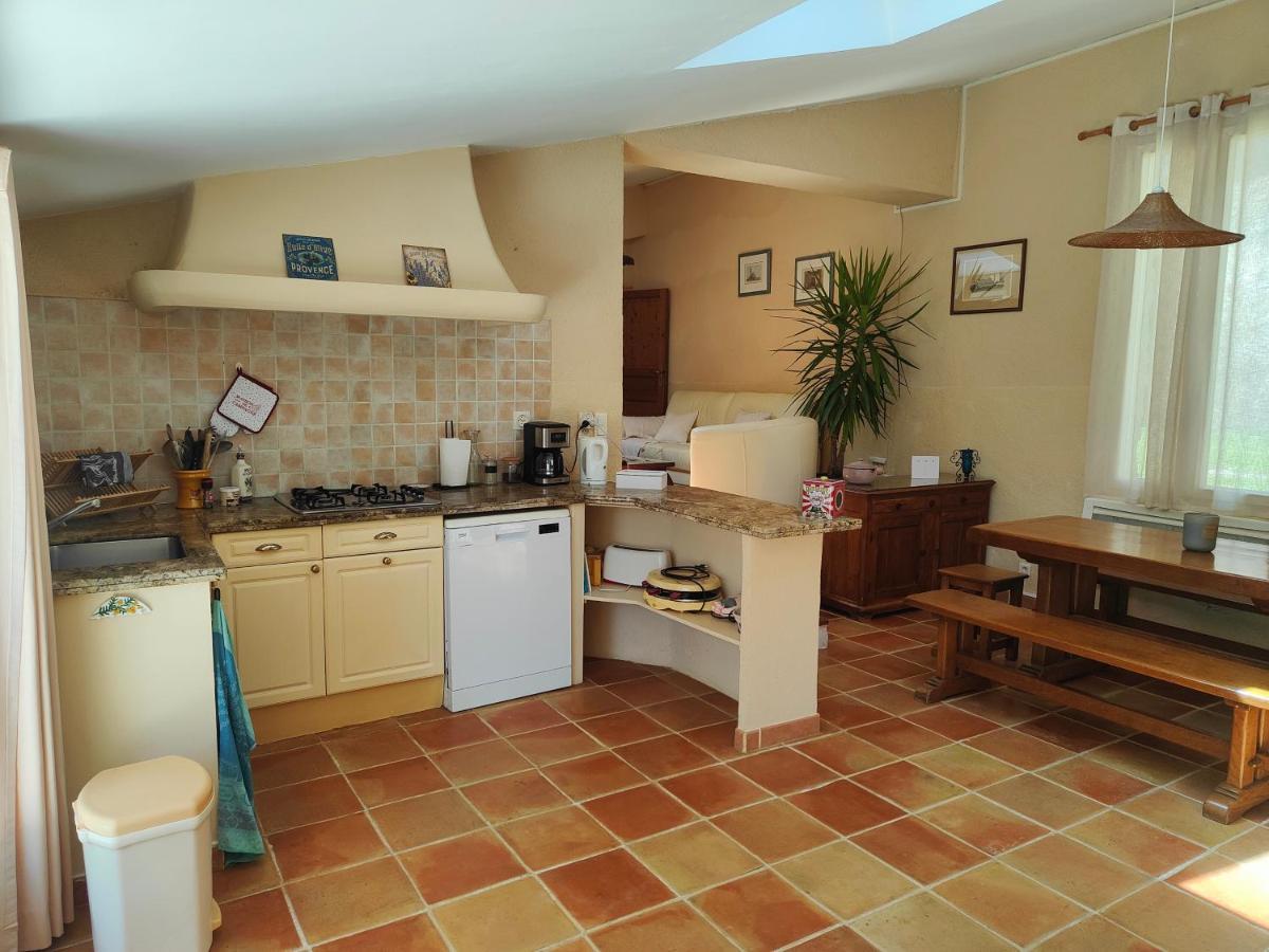 Domaine Bellavigne Gites Et Spa Forcalquier Luaran gambar